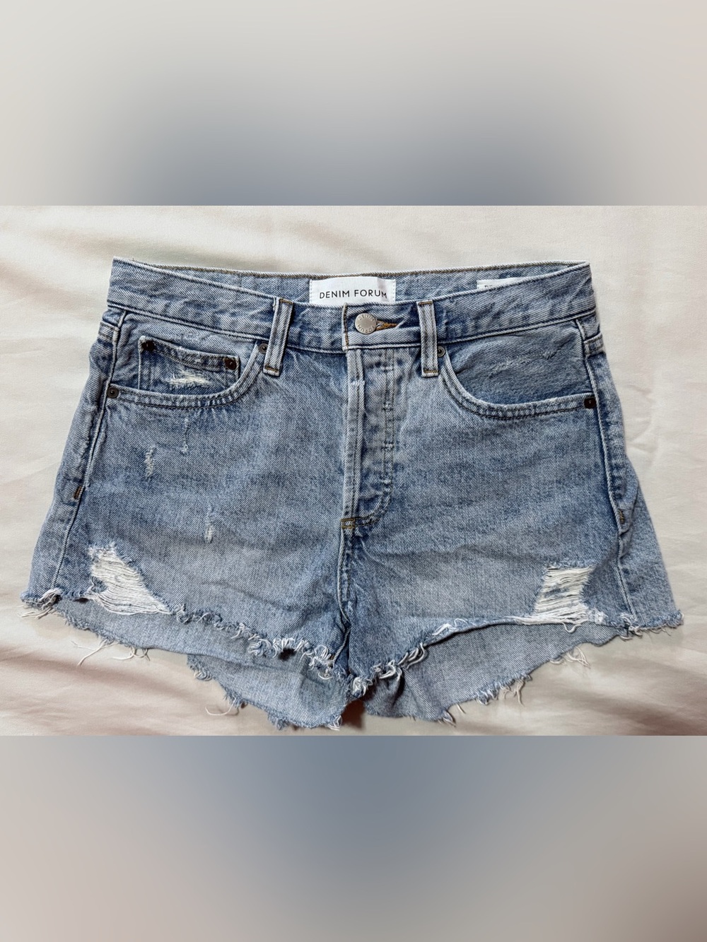 Denim Forum Aritzia Ex-Boyfriend High Rise Denim Shorts Light Wash Size 25